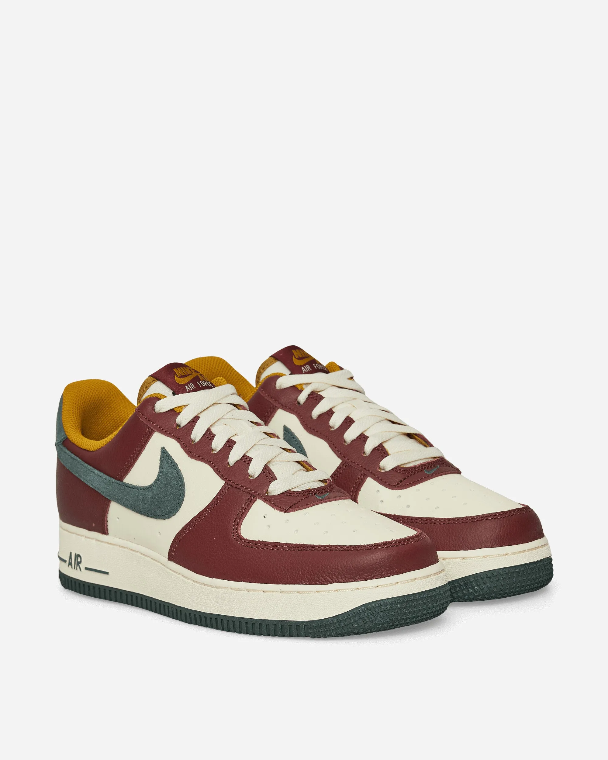 Air Force 1 '07 LV8 Sneakers Coconut Milk / Dark Team Red
